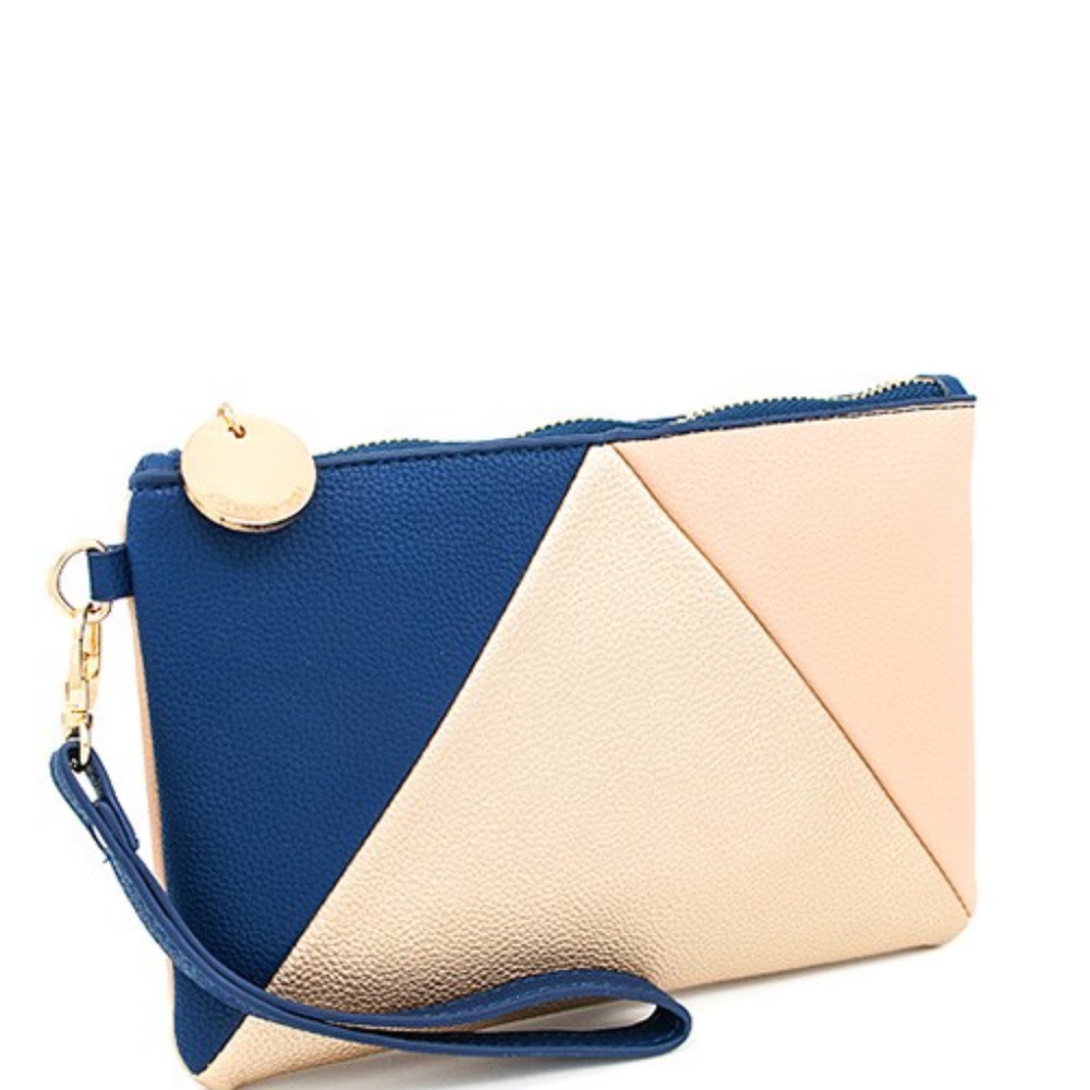 Aliso v Wristlet